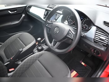 Used Skoda Fabia 2018 for sale - 79313377: Photo