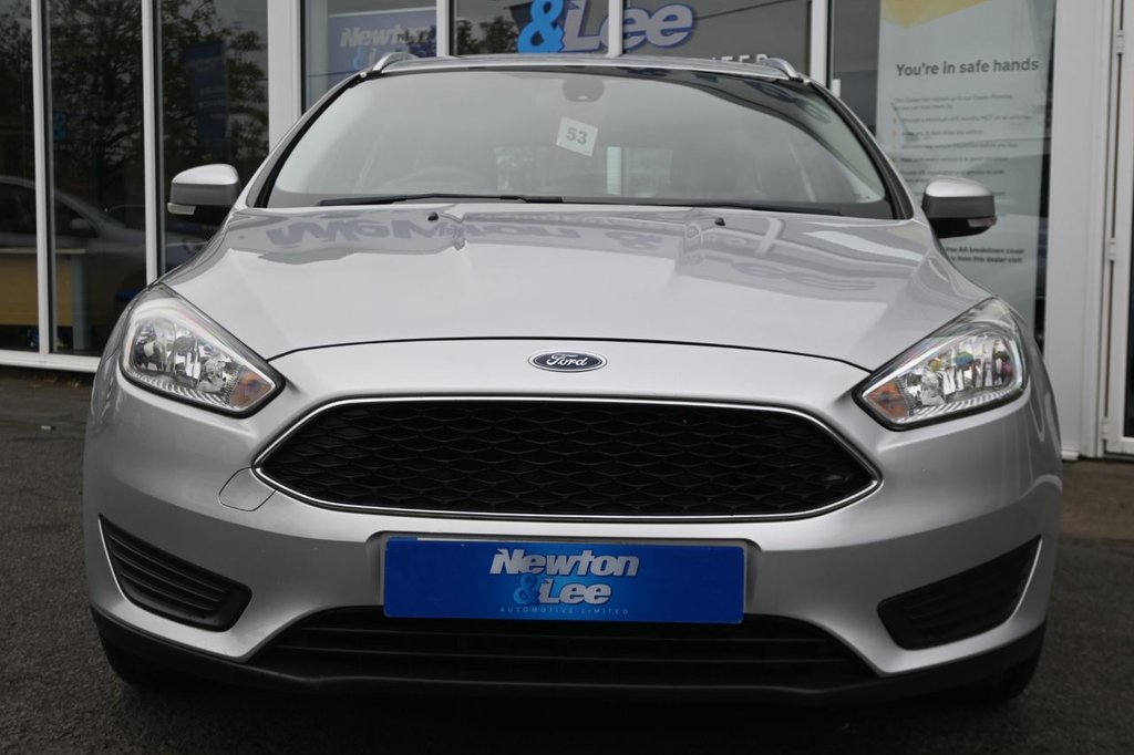 Used Ford Focus 2015 for sale - 76279395: Photo 2
