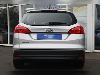 Used Ford Focus 2015 for sale - 76279395: Photo 4