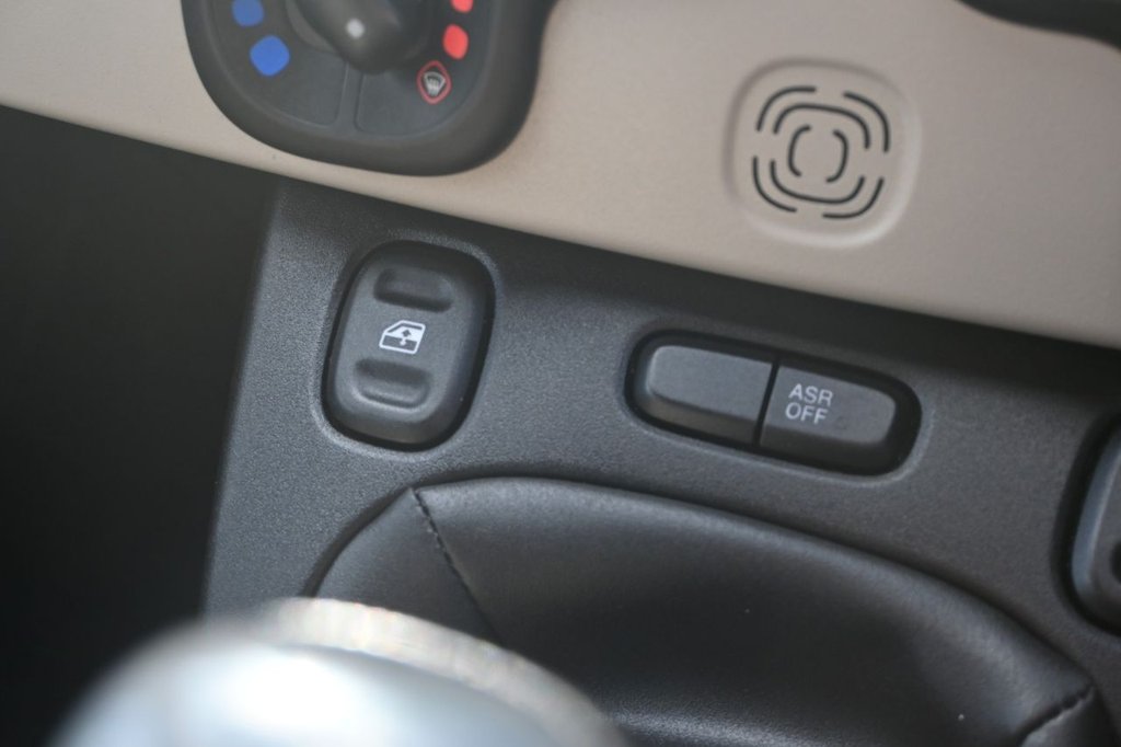 Used Fiat Panda 2015 for sale - 77680427: Photo 25