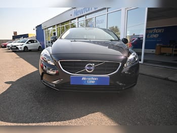 Used Volvo V40 2015 for sale - 79643247: Photo