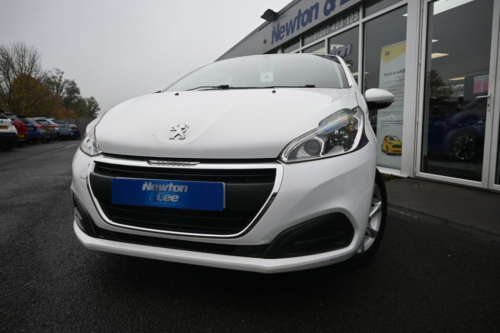 Used Peugeot 208 2015 for sale - 76266678: Photo 4