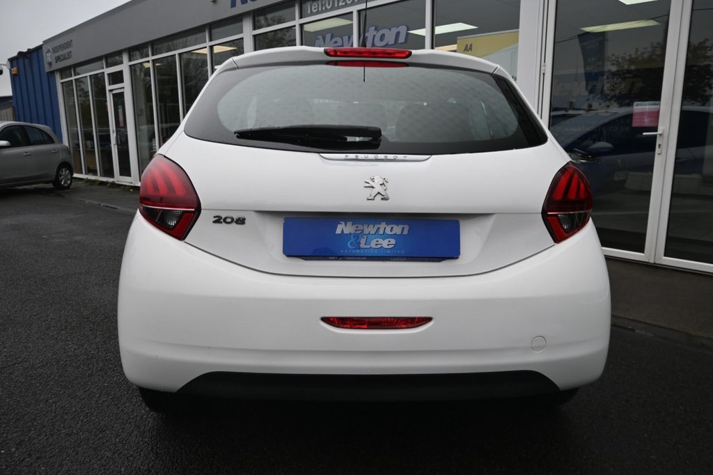 Used Peugeot 208 2015 for sale - 76266678: Photo 6