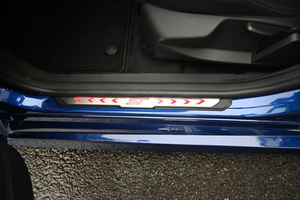 Used Ford Focus 2017 for sale - 76547201: Photo 40