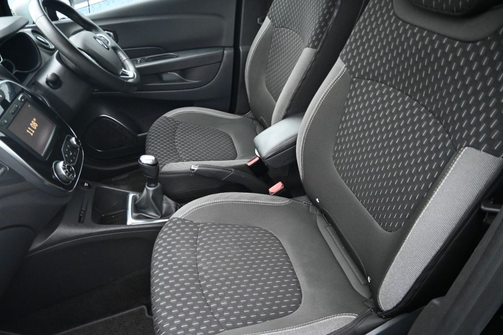 Used Renault Captur 2018 for sale - 75853447: Photo 32