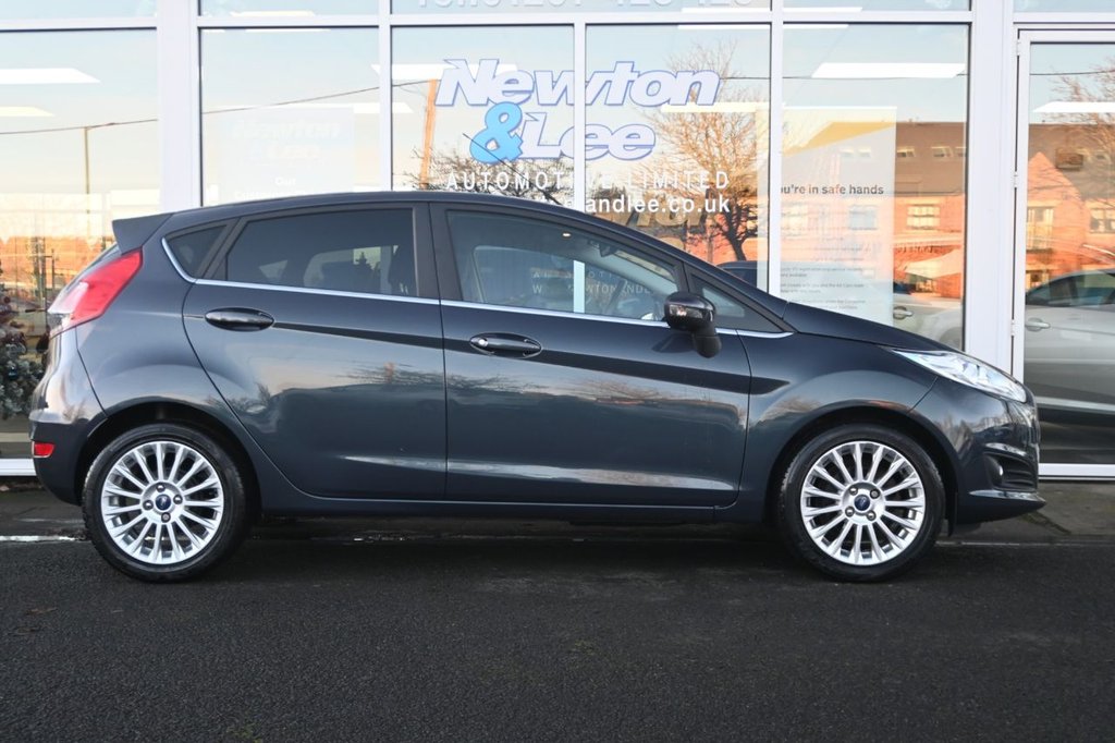 Used Ford Fiesta 2015 for sale - 77313240: Photo 2