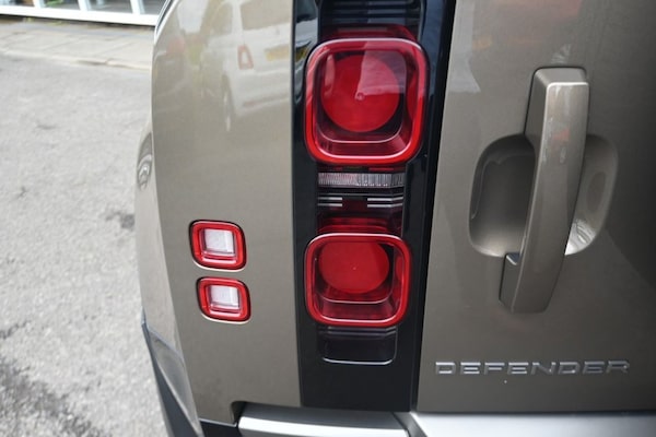 Used Land Rover Defender 2022 for sale - 75411156: Photo 15
