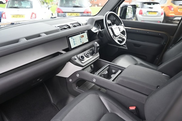 Used Land Rover Defender 2022 for sale - 75411156: Photo 43