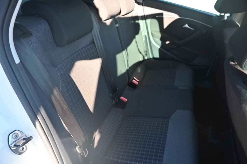 Used Volkswagen Polo 2015 for sale - 76546700: Photo 16