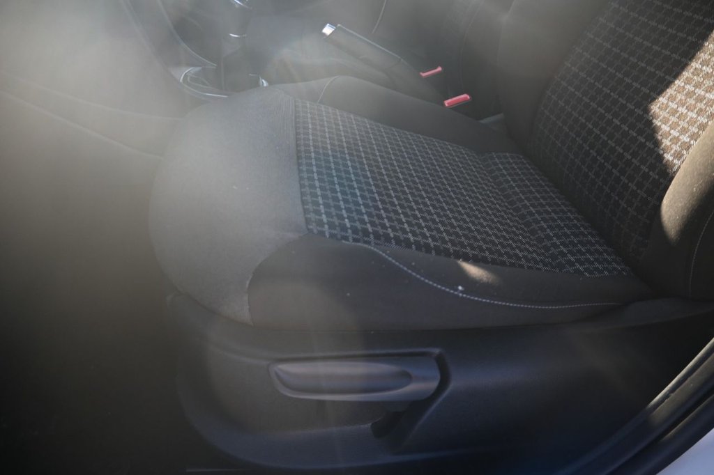 Used Volkswagen Polo 2015 for sale - 76546700: Photo 21