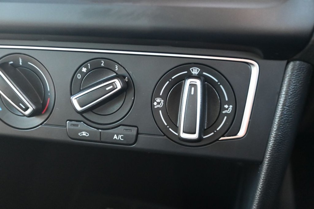 Used Volkswagen Polo 2015 for sale - 76546700: Photo 28