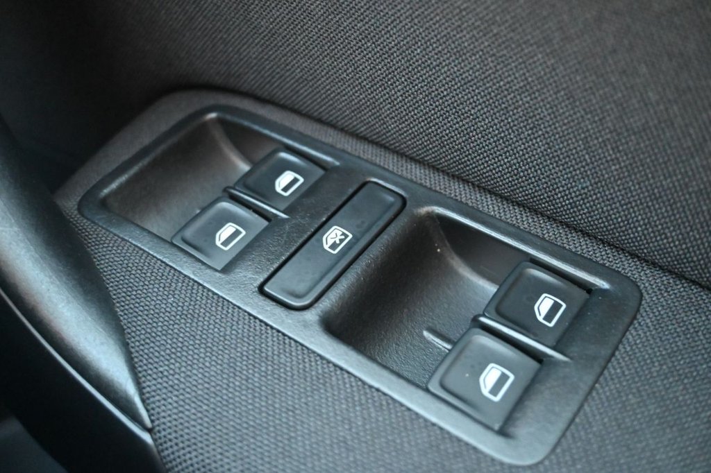 Used Volkswagen Polo 2015 for sale - 76546700: Photo 34