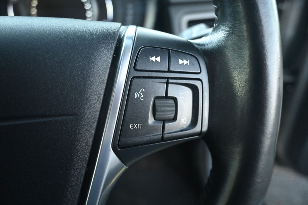 Used Volvo XC70 2014 for sale - 77383545: Photo 30