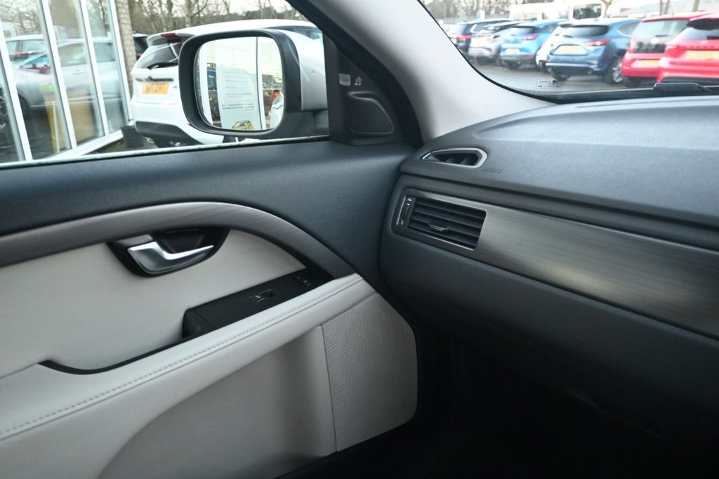 Used Volvo XC70 2014 for sale - 77383545: Photo 33