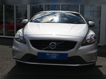 Used Volvo V40 2016 for sale - 75451135: Photo