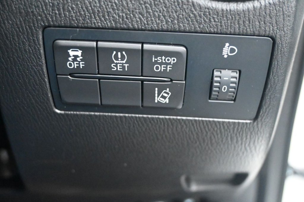 Used Mazda Mazda2 2016 for sale - 76783891: Photo 12