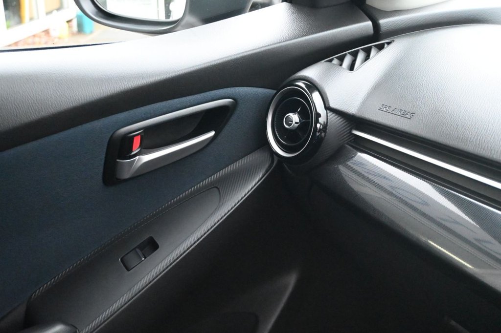 Used Mazda Mazda2 2016 for sale - 76783891: Photo 16