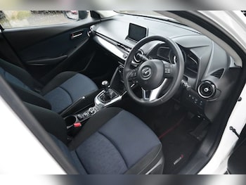 Used Mazda Mazda2 2016 for sale - 76783891: Photo