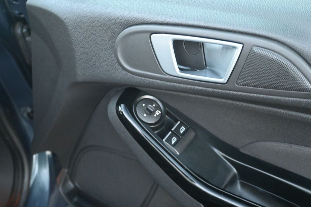 Used Ford Fiesta 2015 for sale - 76962400: Photo 13