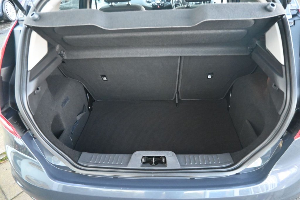 Used Ford Fiesta 2015 for sale - 76962400: Photo 28