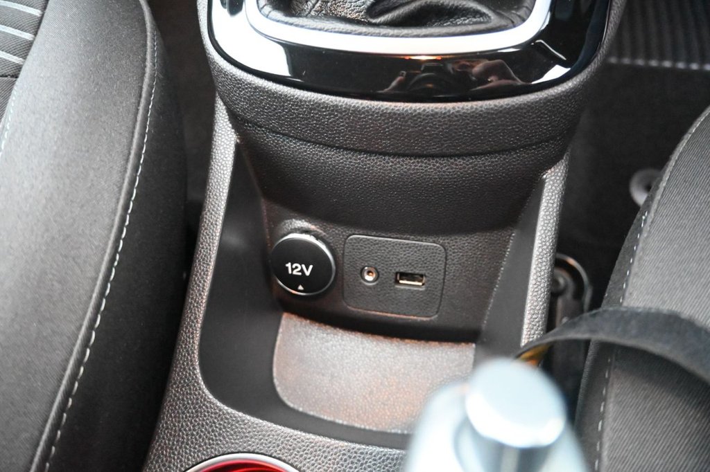 Used Ford Fiesta 2014 for sale - 77133023: Photo 16