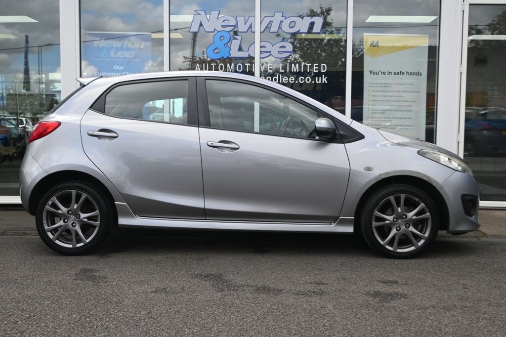 Used Mazda Mazda2 2009 for sale - 76039679: Photo 6
