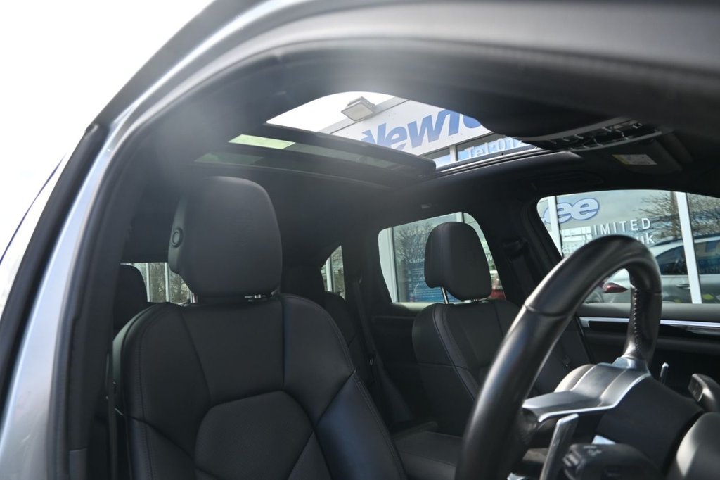 Used Porsche Cayenne 2016 for sale - 78074260: Photo 11