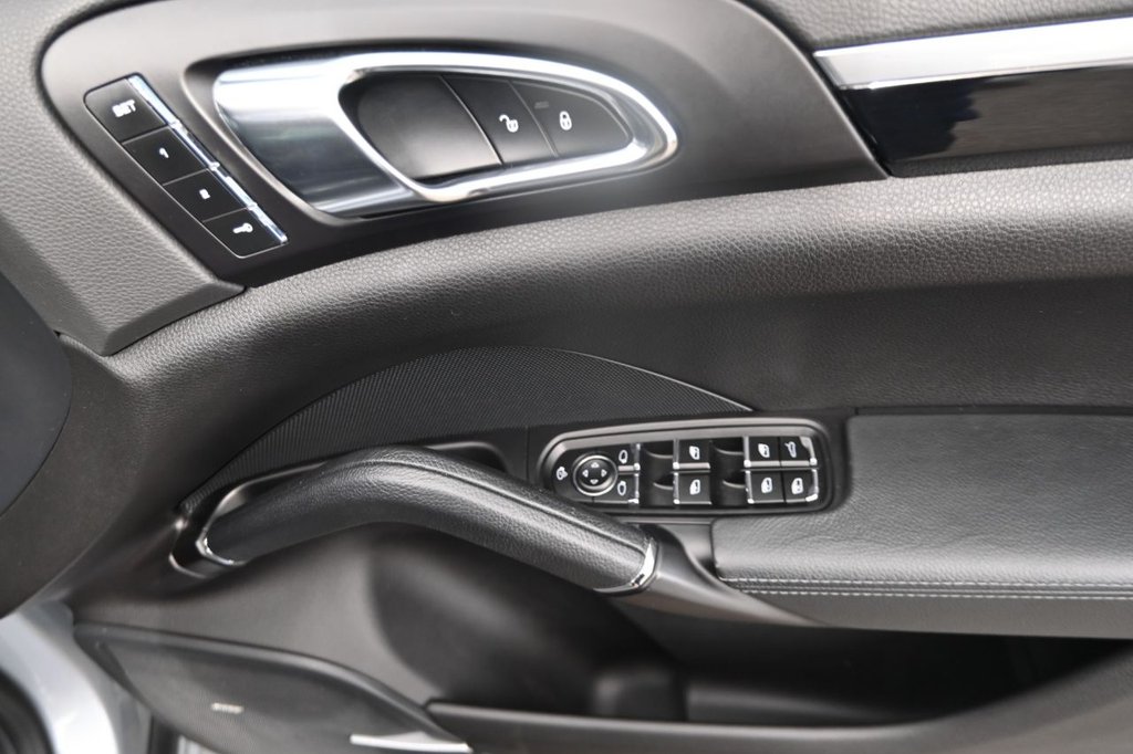 Used Porsche Cayenne 2016 for sale - 78074260: Photo 13