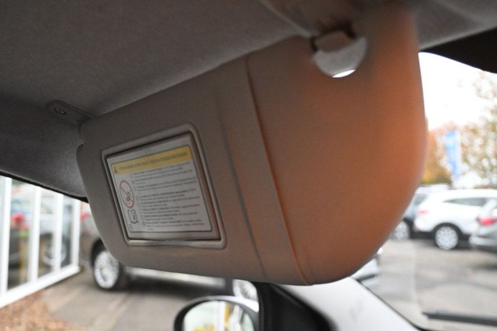 Used Toyota AYGO 2012 for sale - 76359736: Photo 14
