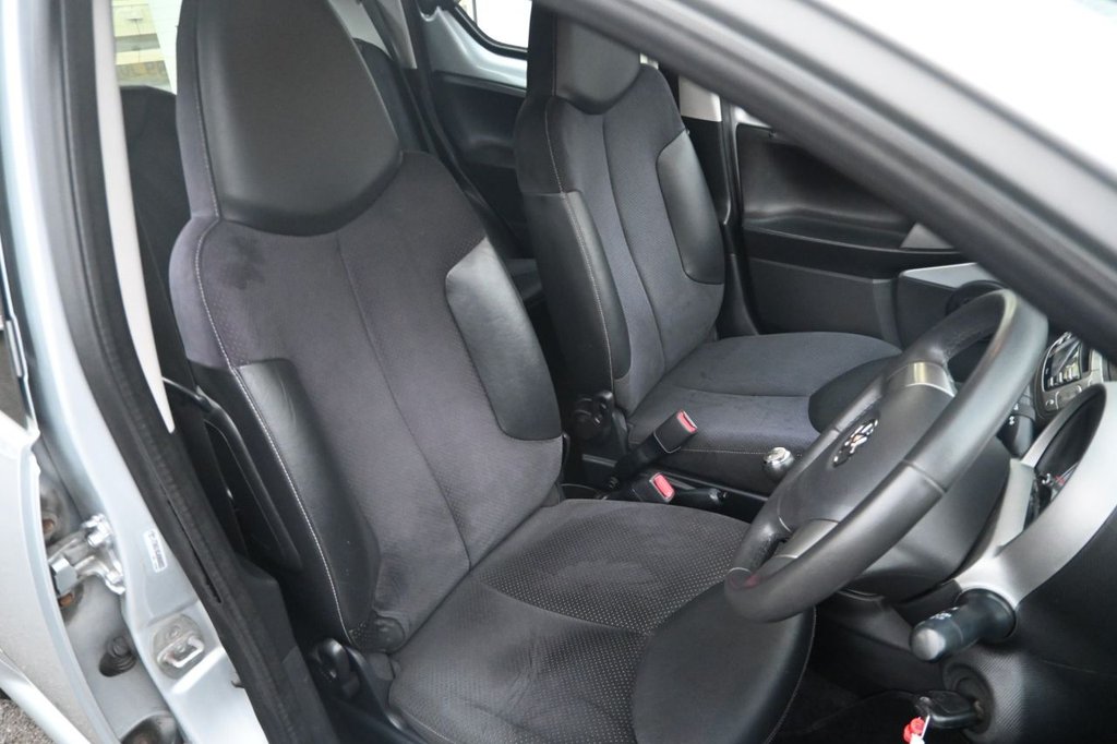 Used Toyota AYGO 2012 for sale - 76359736: Photo 20