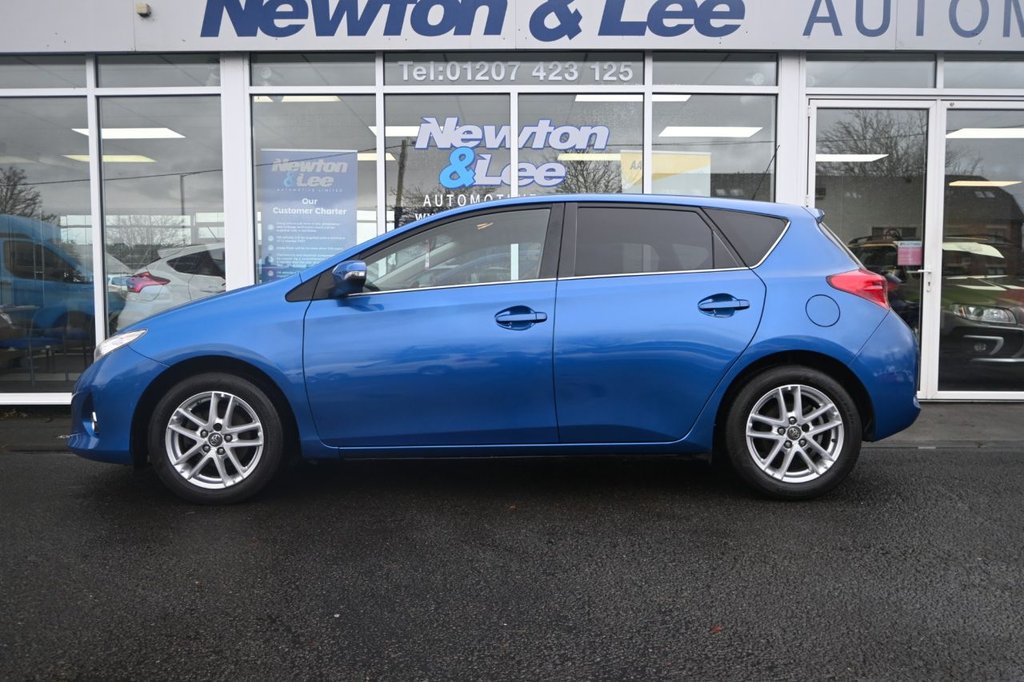 Used Toyota Auris 2014 for sale - 76291223: Photo 14