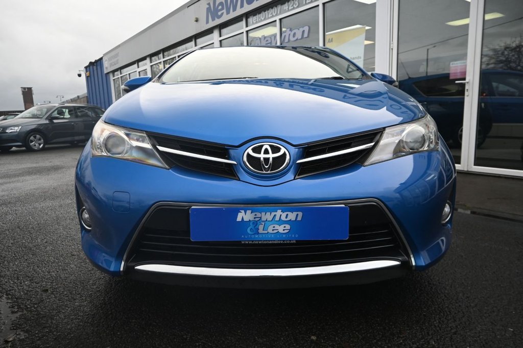 Used Toyota Auris 2014 for sale - 76291223: Photo 2