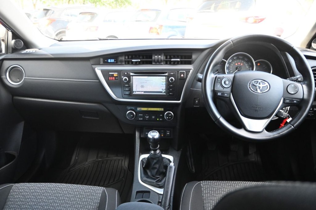 Used Toyota Auris 2014 for sale - 76291223: Photo 25