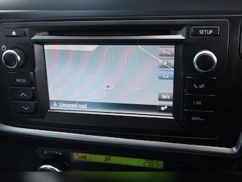 Used Toyota Auris 2014 for sale - 76291223: Photo