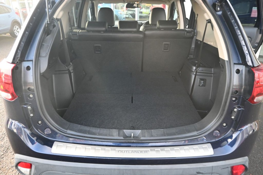 Used Mitsubishi Outlander 2017 for sale - 76840981: Photo 13