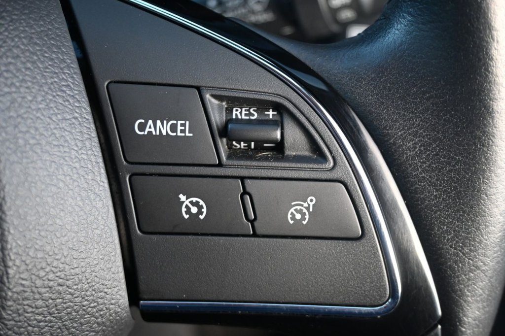 Used Mitsubishi Outlander 2017 for sale - 76840981: Photo 23