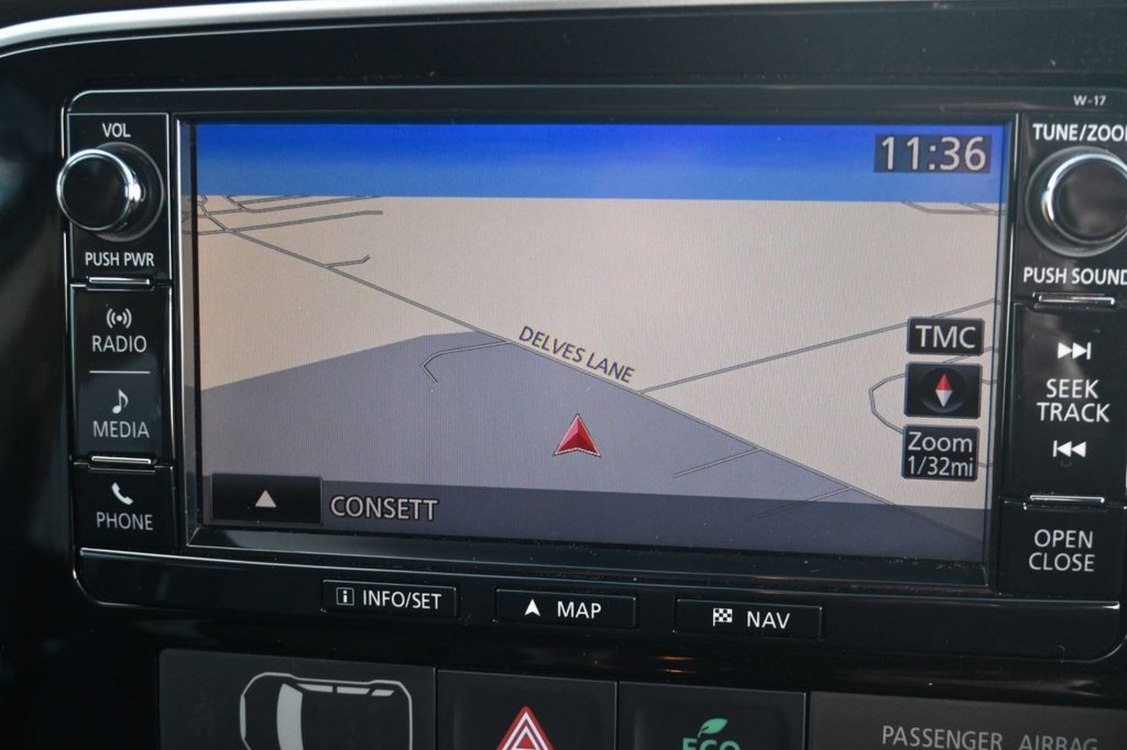 Used Mitsubishi Outlander 2017 for sale - 76840981: Photo 4