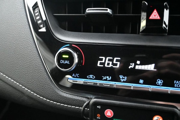 Used Toyota Corolla 2020 for sale - 76322911: Photo 35