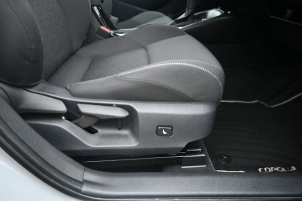 Used Toyota Corolla 2020 for sale - 76322911: Photo 6