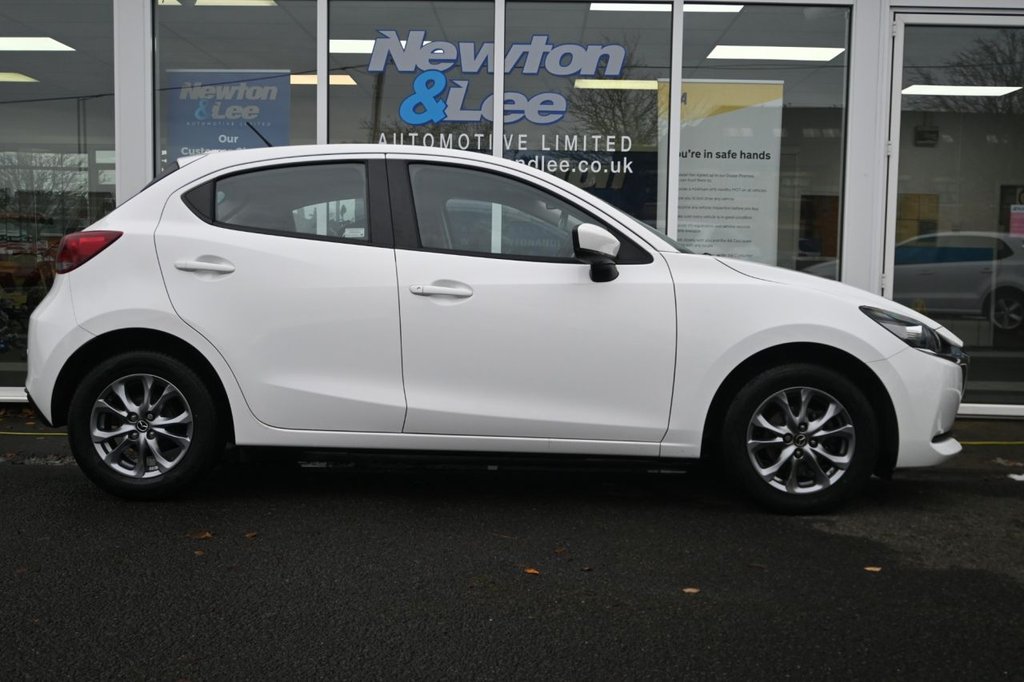 Used Mazda Mazda2 2022 for sale - 76883476: Photo 9