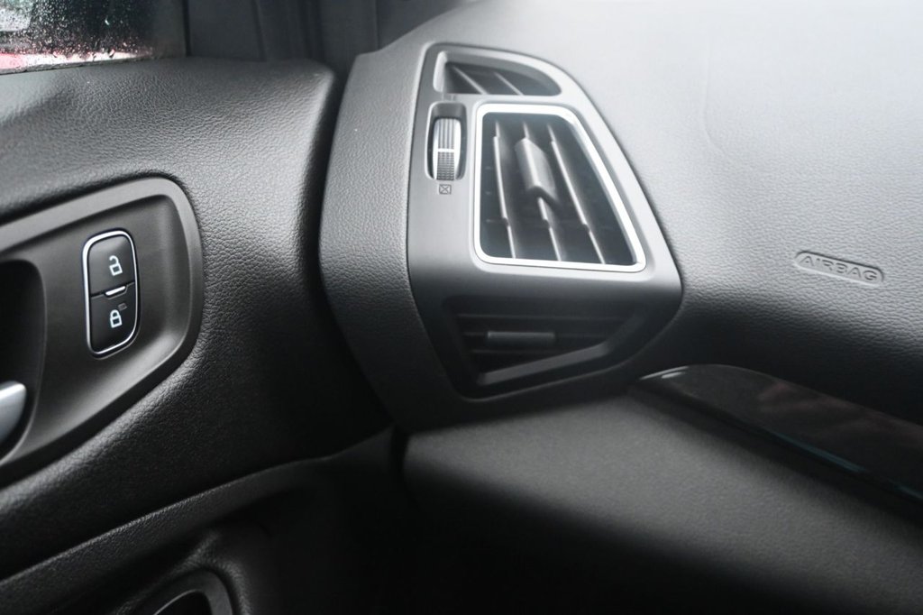 Used Ford Kuga 2018 for sale - 77463402: Photo 23