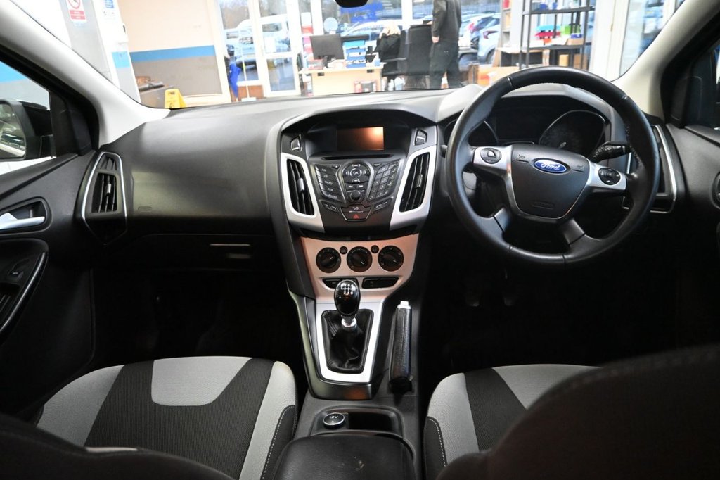 Used Ford Focus 2014 for sale - 76698119: Photo 14