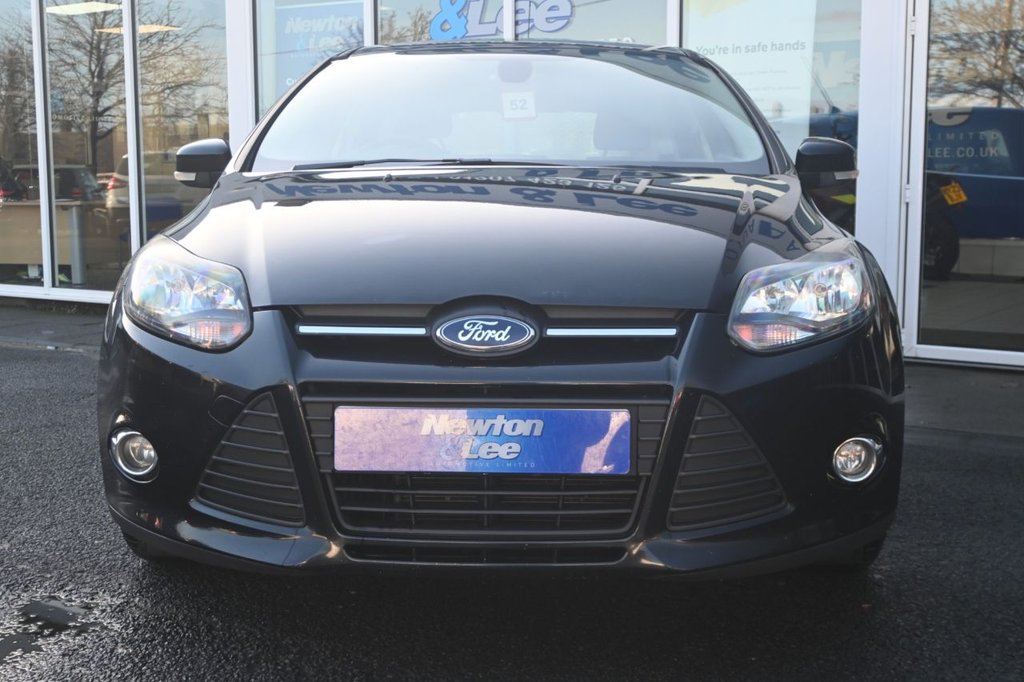 Used Ford Focus 2014 for sale - 76698119: Photo 2