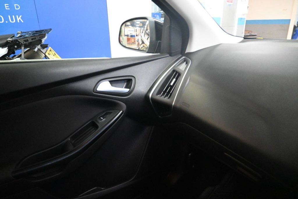 Used Ford Focus 2014 for sale - 76698119: Photo 21