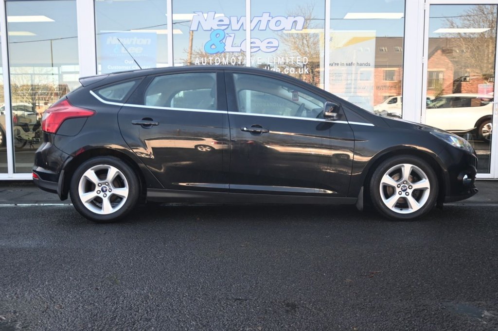 Used Ford Focus 2014 for sale - 76698119: Photo 8