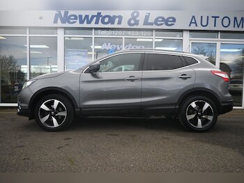 Used Nissan Qashqai 2017 for sale - 77904671: Photo