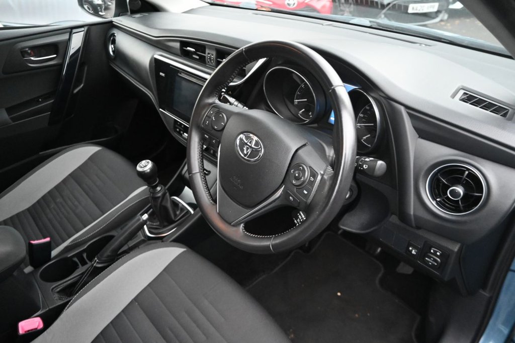 Used Toyota Auris 2015 for sale - 75937675: Photo 4