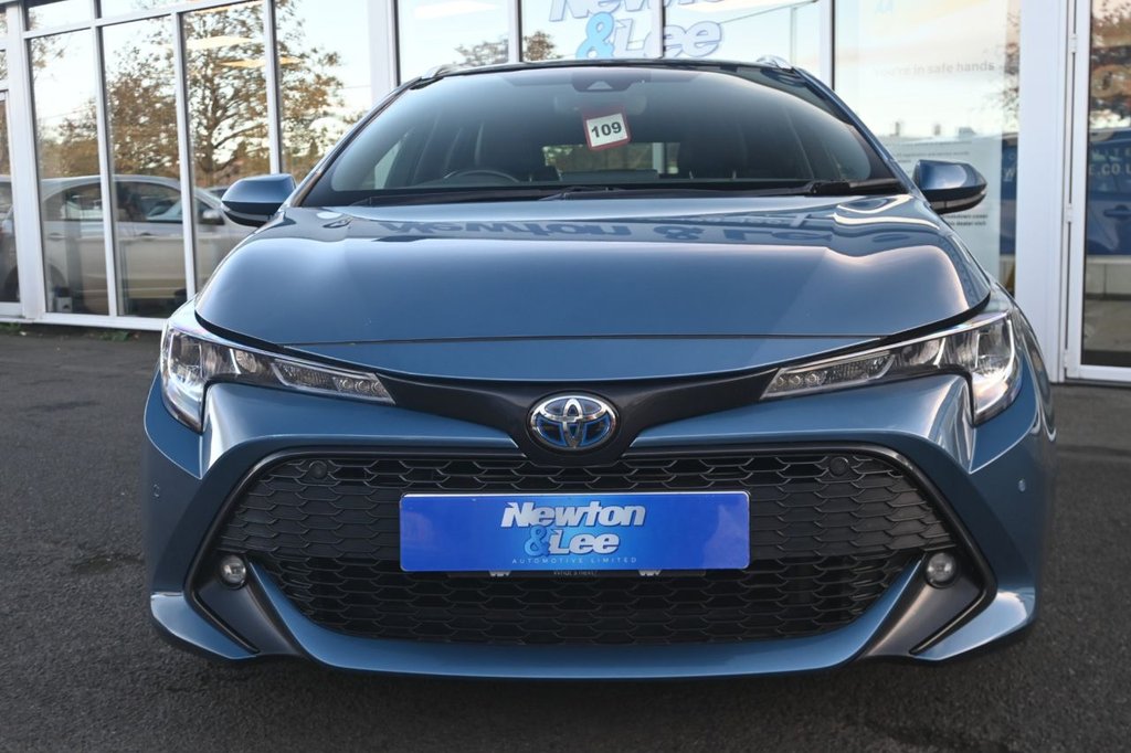Used Toyota Corolla 2021 for sale - 76010375: Photo 2