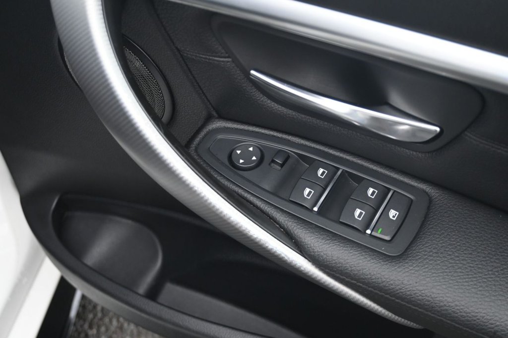 Used BMW 3 Series 2017 for sale - 77408089: Photo 14