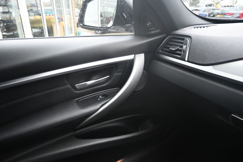 Used BMW 3 Series 2017 for sale - 77408089: Photo 28